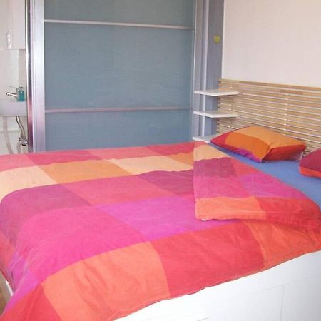 Air Conditioned Studio In Quite Garden With Barbecue Atena Exterior foto